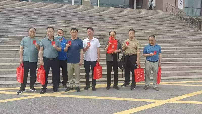 “熱血傳遞愛，奉獻(xiàn)踐初心”—裕農(nóng)公司組織參與無(wú)償獻(xiàn)血活動(dòng)